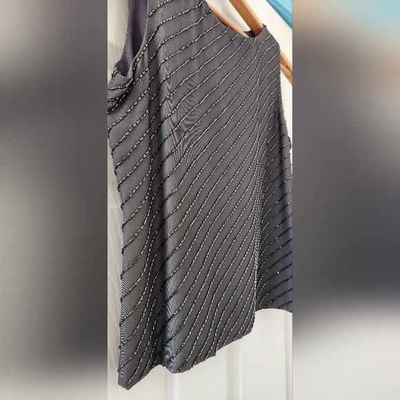 Emanuel Ungaro Gray Beaded Sleeveless Blouse Size 4/38 - Picture 4 of 7